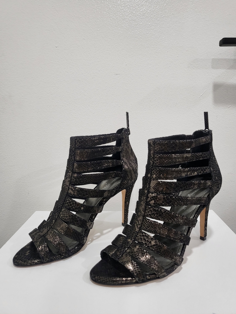 NWOT Donald J. Pliner Bronze Snake Print Stiletto Heels - Size 9